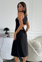 Cargar imagen en el visor de la galería, VESTIDO NIZZA NEGRO
