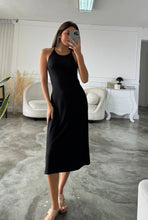 Cargar imagen en el visor de la galería, VESTIDO NIZZA NEGRO
